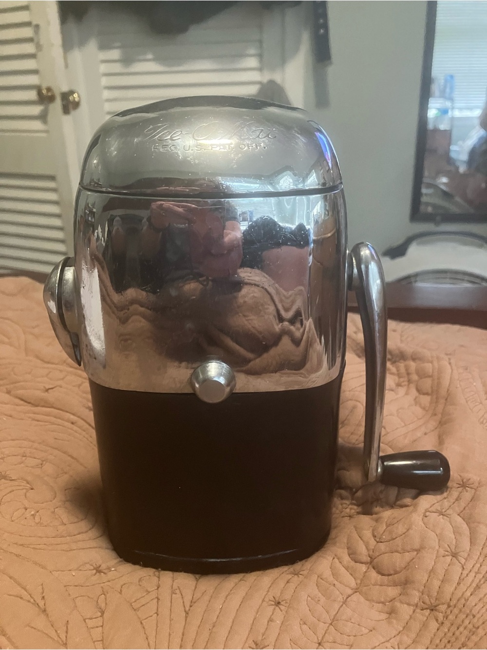 Vintage Ice-O-Mat Ice Crusher